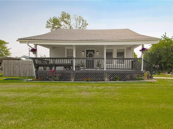 111 Oakwood St, Excelsior Springs, MO 64024