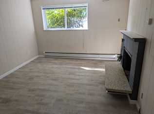 9107 236th St SW #B, Edmonds, WA 98026