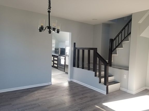 5th image of 2530 N Tripp Ave #2