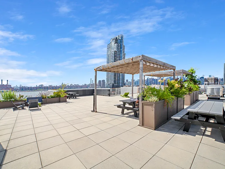 60 Java St #2P — Photo 10