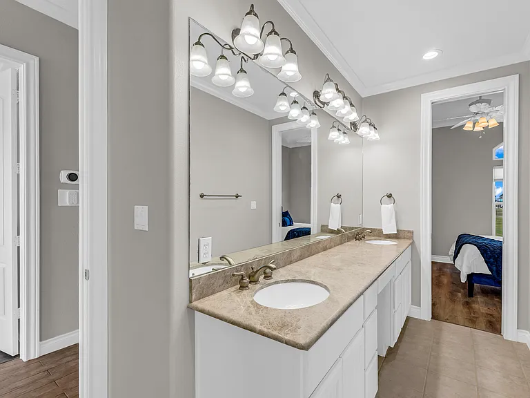 25043 Sausalito Dr — Photo 36