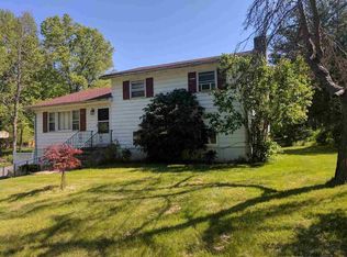 25 Tracy Rd, New Paltz, NY 12561