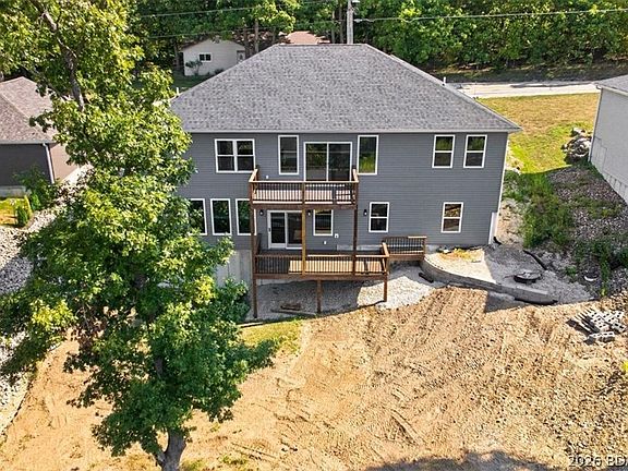3rd image of 87 Spring Rd