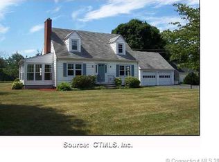 35 Walnut St, Milford, CT 06461