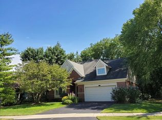 4255 Meadowview Dr, Glenview, IL 60026