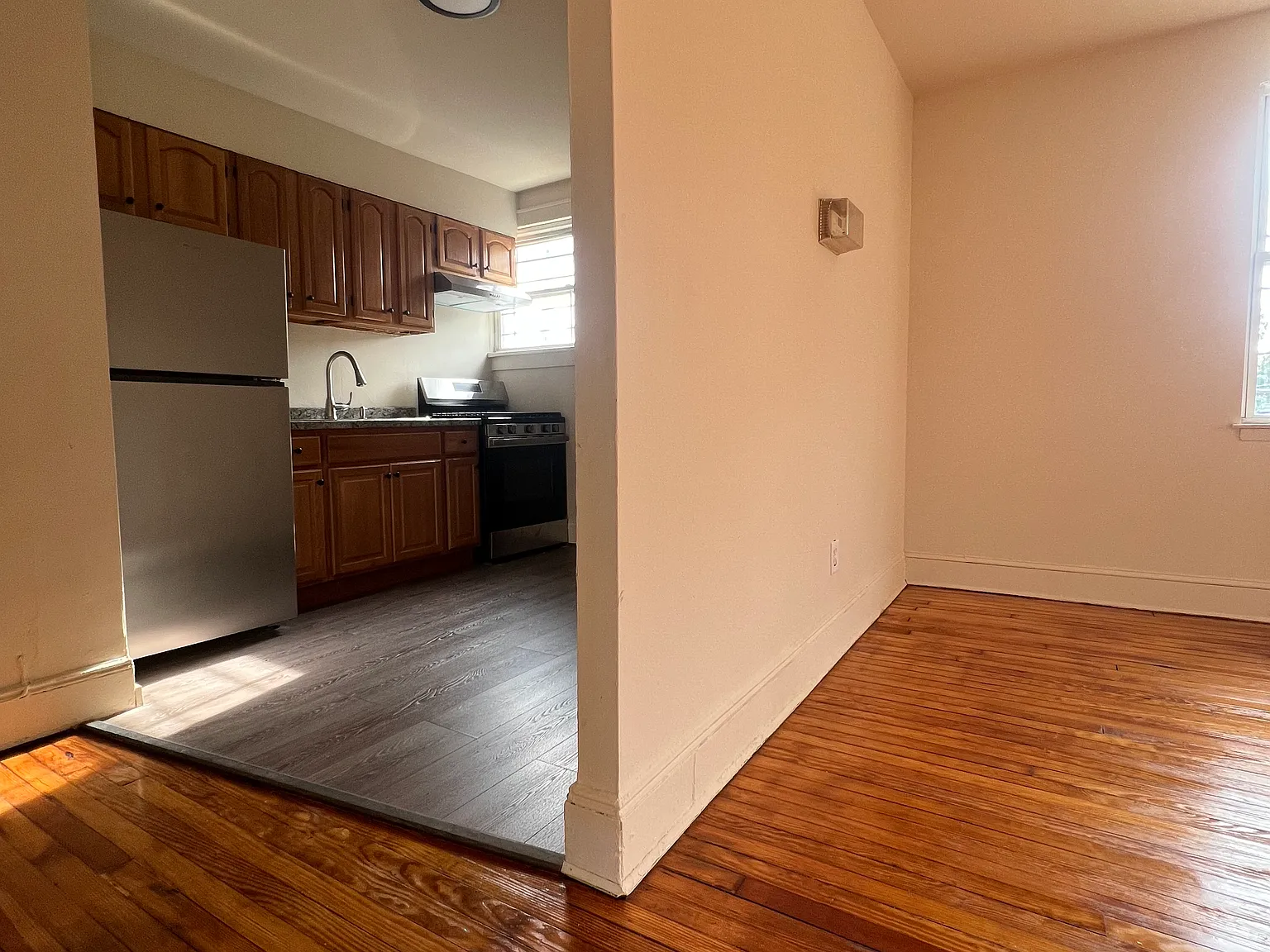 Seaman Ave, Baldwin — Photo 4