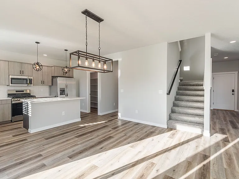 2640 N Silver Wolf Ave — Photo 14