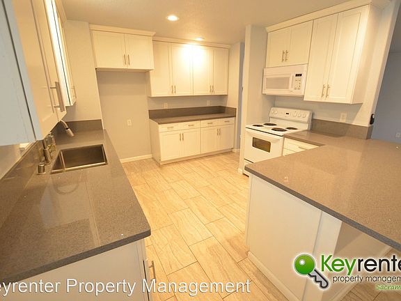 3rd image of 2342 51st Ave