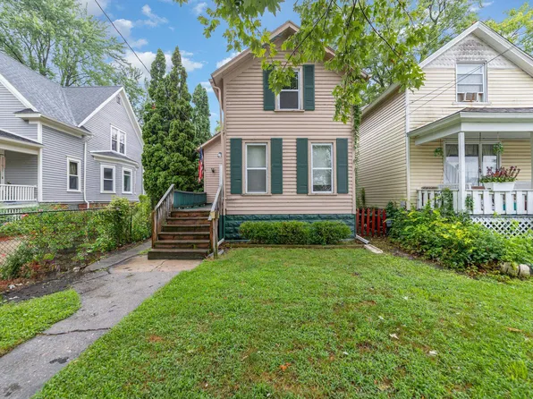 2110 4th St, Bay City, MI 48708