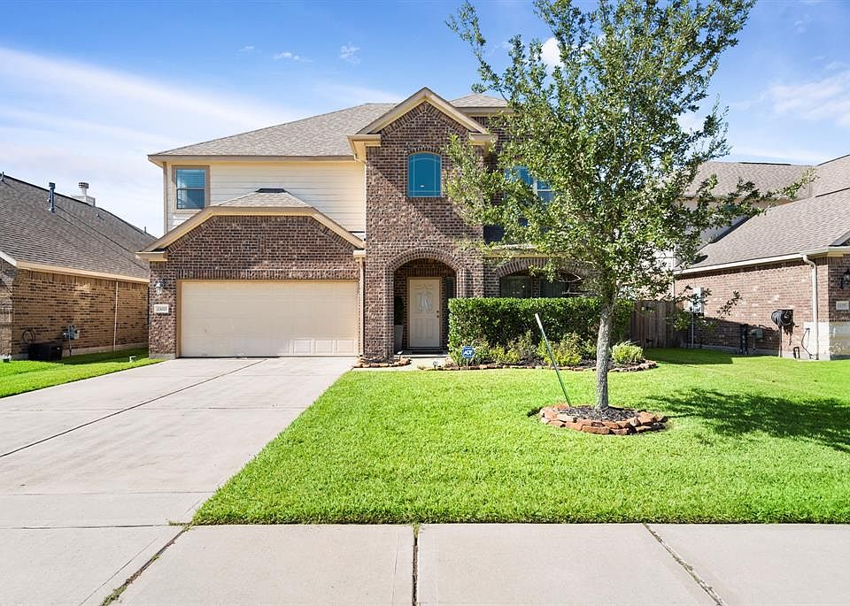 Welcome Home to 13015 Millstream Bend in the sought after neighborhood of Wildwood at Northpointe. This amazing floor plan has 4 bedrooms, 2.5 bathrooms and a spacious upstairs gameroom. It's the perfect floorplan for any buyer.