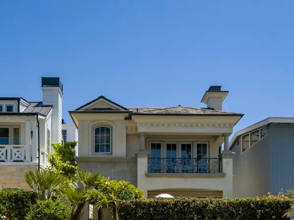 512 Avocado Ave, Corona Del Mar, CA 92625