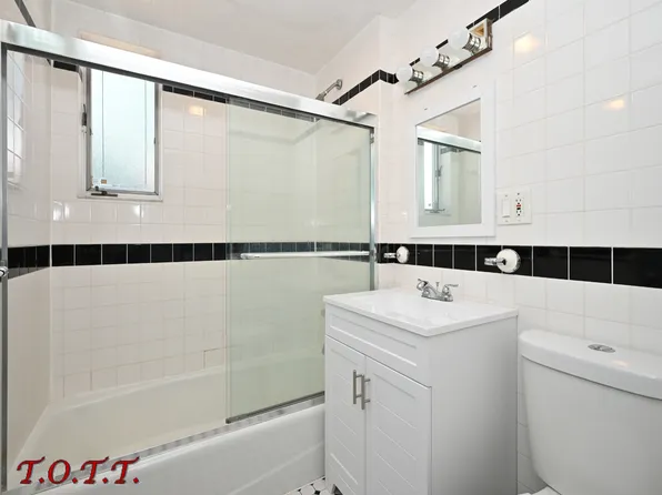 2136 East 63rd Street image 12 of 18