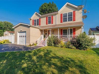 320 Abbington Court, Copiague, NY, 11726