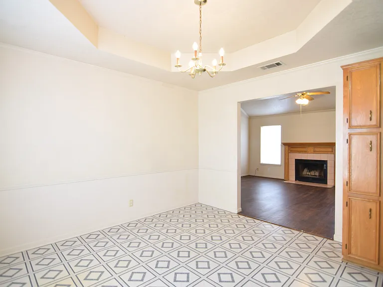 4201 Carolyn Dr — Photo 7
