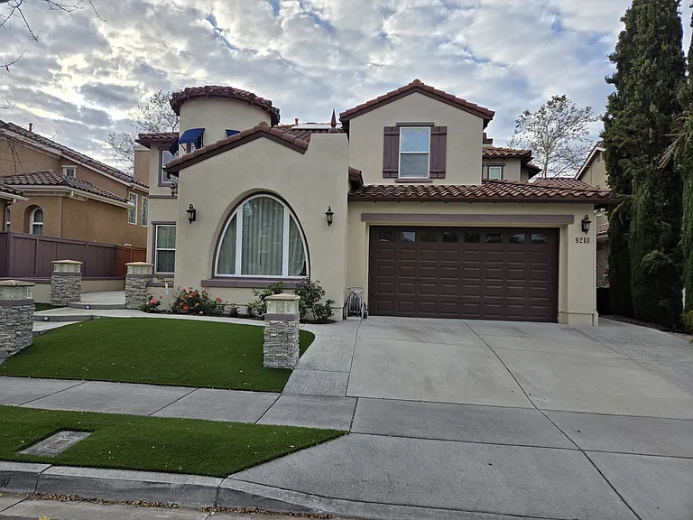 8210 Torrey Gardens Pl — Photo 8