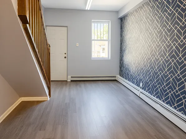 41-01 20th Avenue image 3 of 9