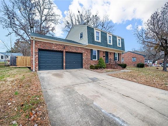 3rd image of 213 Custer Place