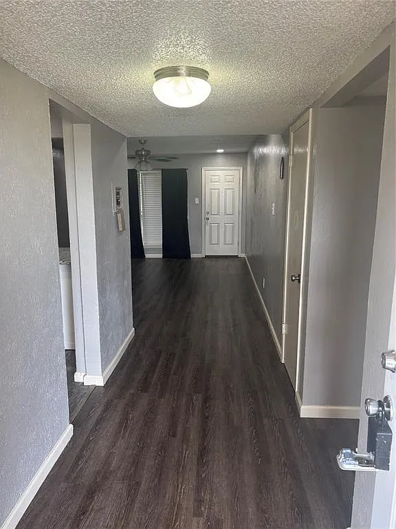 1 bed, 806 sqft, $800 — Photo 4