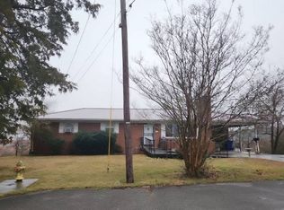 102 Hubbell Pl, Oak Ridge, TN 37830