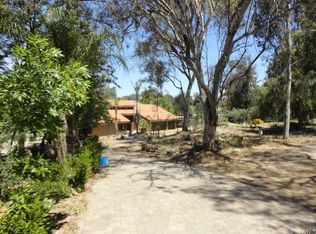 17970 Twin Lakes Dr, Riverside, CA 92508