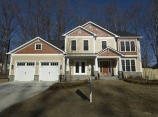 903 Plum St SW, Vienna, VA 22180