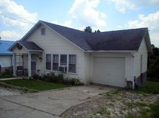 28 Oak Dr, Spencer, WV 25276