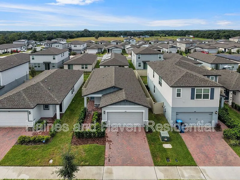 4 bed, 2.0 bath, 1630 sqft, $2,100 — Photo 3