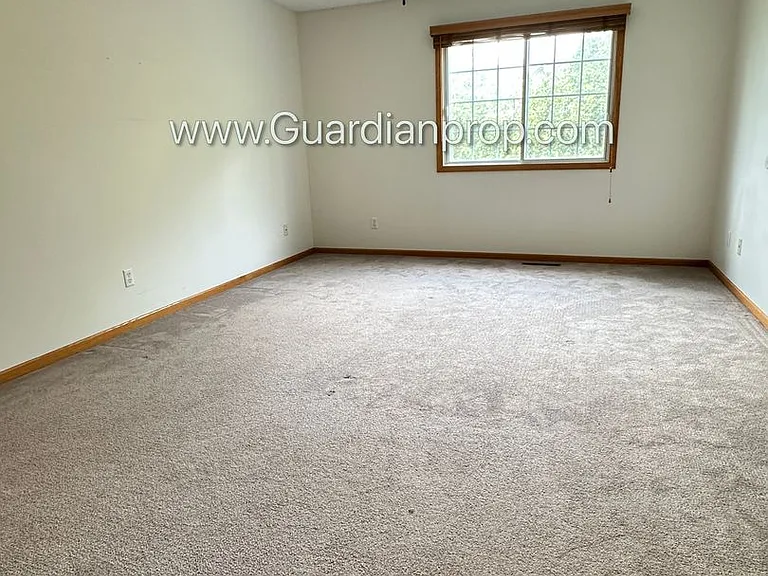 17818 Cobblestone Way — Photo 16