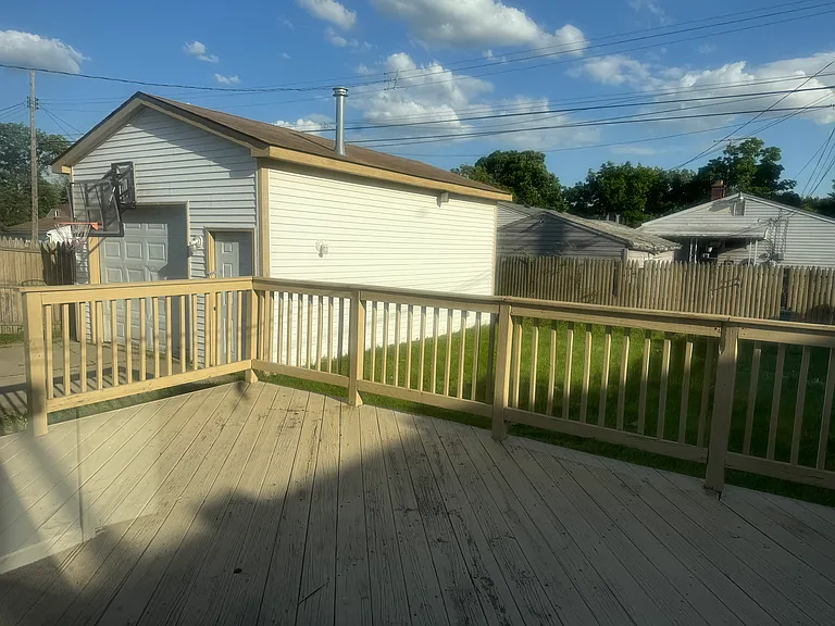 8716 Timken Ave — Photo 13