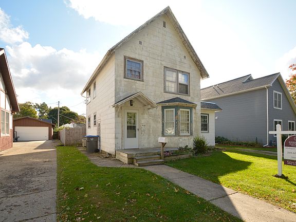 2nd image of 608 Wilson Ave