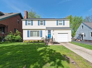 1396 Gordon Rd, Lyndhurst, OH 44124