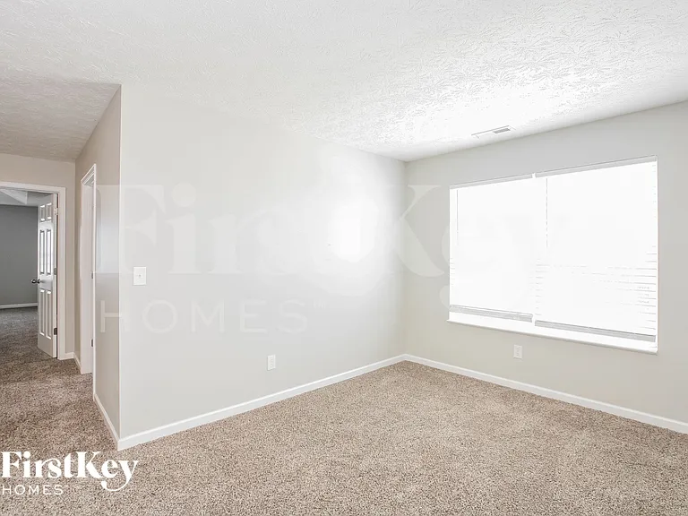 958 Adena Ln — Photo 6