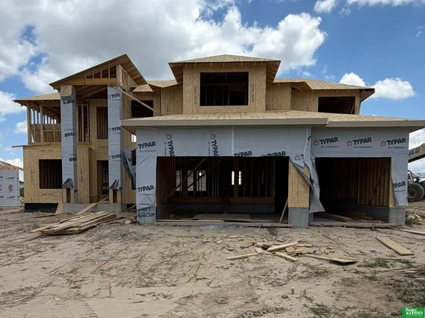 5407 213th St, Elkhorn, NE 68022