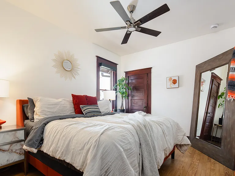 2036 Eliot St — Photo 15