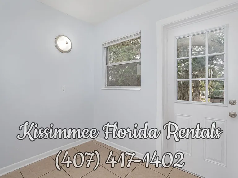 318 E Dakin Ave — Photo 6