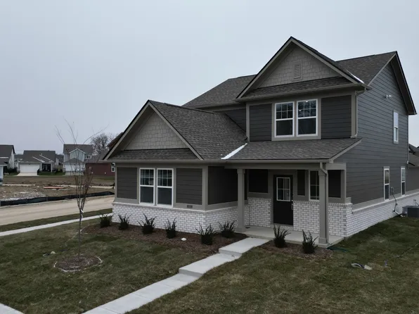 532 Lincoln Cir W, Fortville, IN 46040