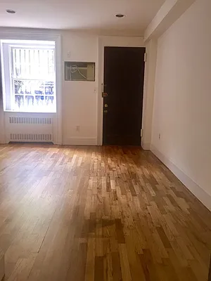 Rented by M.Woods & Associates | media 18