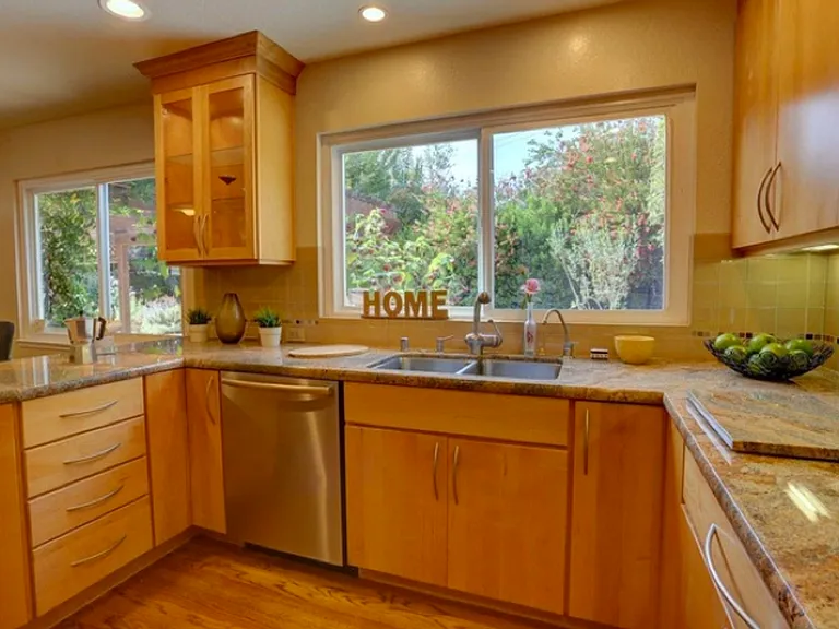 3185 Temple Ct — Photo 13