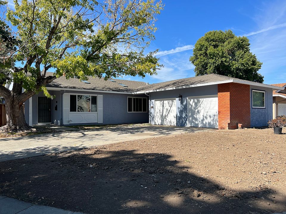 1st image of 2957 Driftwood Dr #55