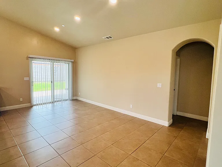 9223 Oak Garden Ln — Photo 14