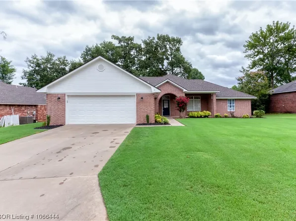 670 Eastern Hills Dr, Greenwood, AR 72936