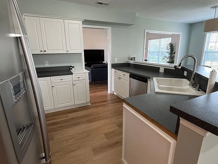 642 Hillside Dr — Photo 10