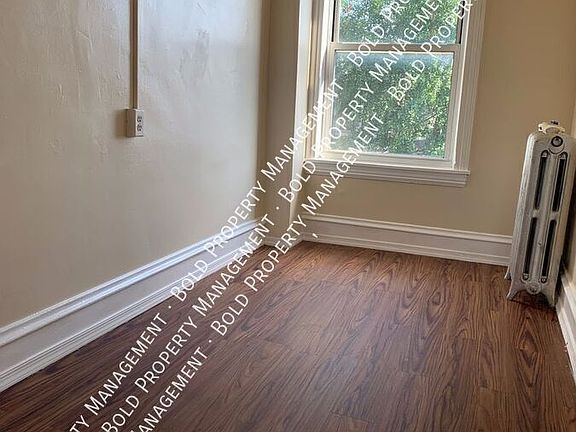 4th image of 827 Chestnut St APT 2