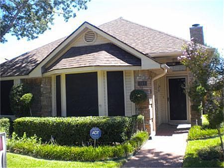 2nd image of 744 Monique Ct
