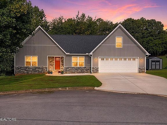 3rd image of 132 Highland Dr