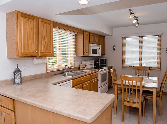 3rd image of 2510 Reynolds Manor Dr #0