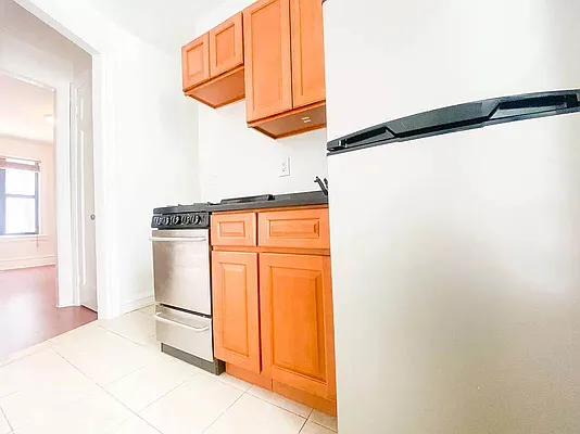 Rented by RealTegrity NY LLC | media 15