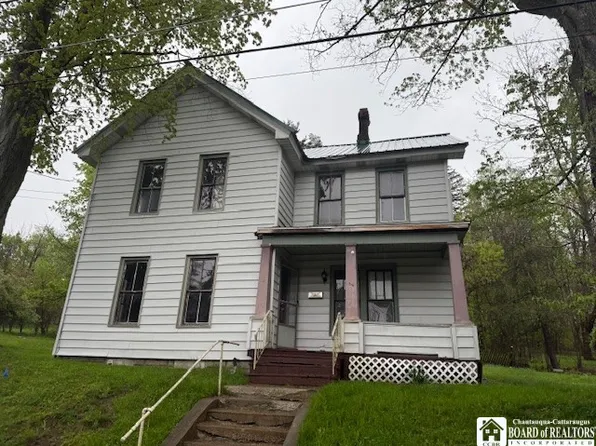 86 Eagle St, Jamestown, NY 14701