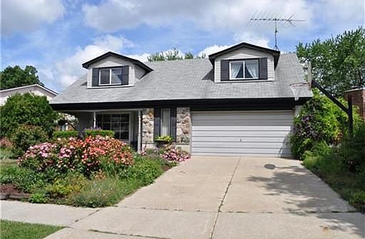 1st image of 3275 Bluett Dr