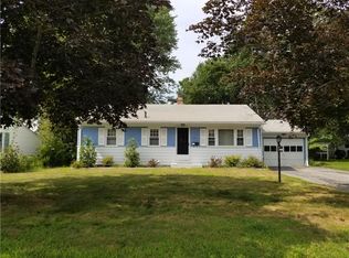 210 Mapleton St, Cranston, RI 02910
